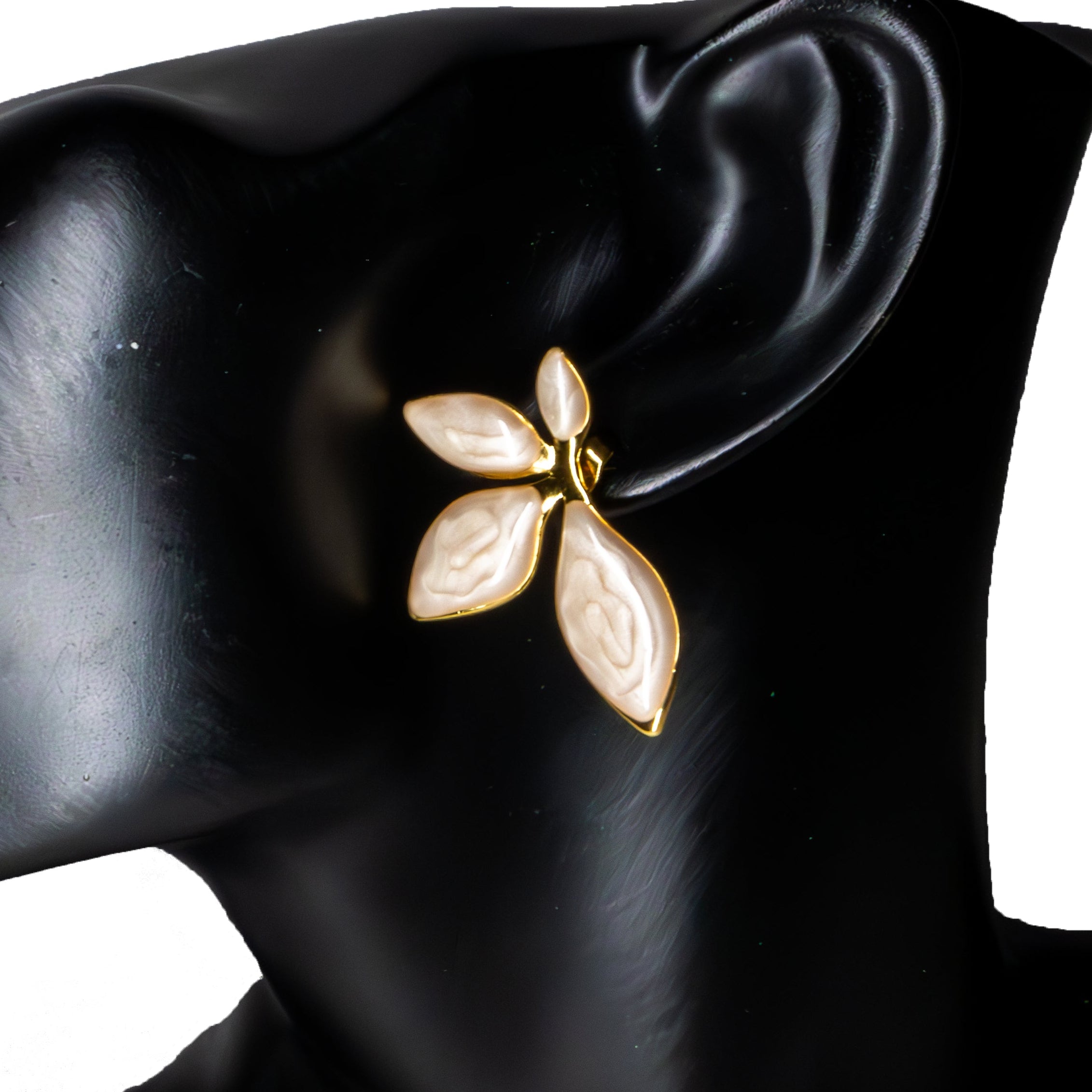 Boucles d'Oreilles Pétales d'Ivoire